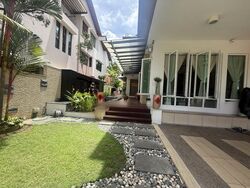 Flower Road (D19), Semi-Detached #447776111